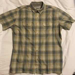Short sleeved button down
